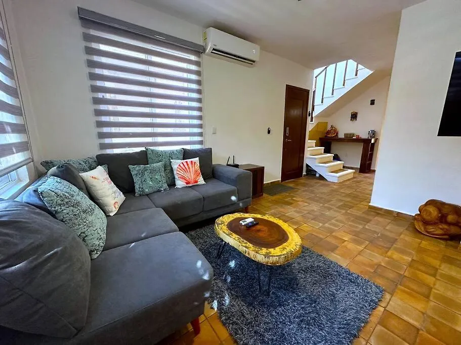 Lt 39 - Private Pool, Spacious Garden, Near Xcalacocobeach Playa del Carmen Holiday home